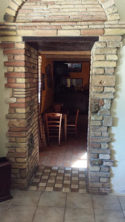 Agriturismo Col Morino Bed & Breakfast Pineto Dış mekan fotoğraf