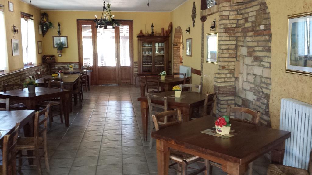 Agriturismo Col Morino Bed & Breakfast Pineto Dış mekan fotoğraf